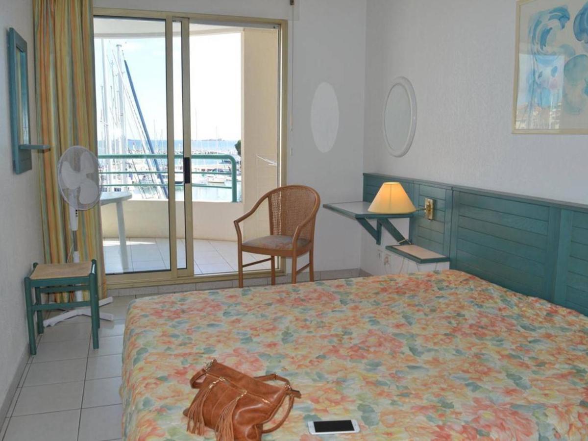 Frejus: Appt 2P, 5 Pers, Piscine, Plage A 150M, Parking, Animaux Ok - Fr-1-226A-357 المظهر الخارجي الصورة