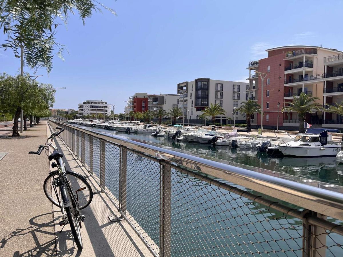 Frejus: Appt 2P, 5 Pers, Piscine, Plage A 150M, Parking, Animaux Ok - Fr-1-226A-357 المظهر الخارجي الصورة
